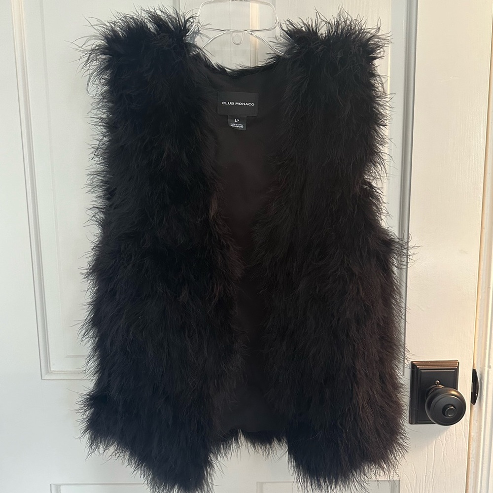 Club Monaco Violet Feather Vest in Black size S